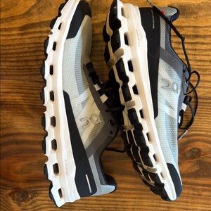 On Running Black and White Athletic Shoes  with cloudtec